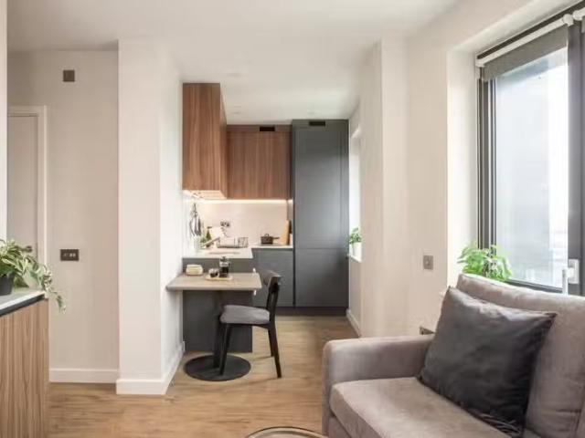 House for rent in Croydon