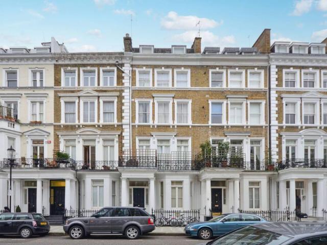 Studio for rent in South Kensington