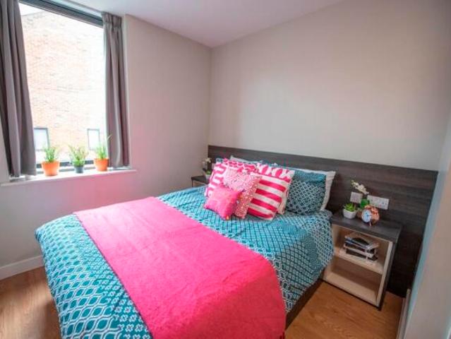 Studio for rent in Two Mills, Cheshire