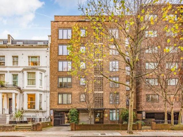 Flat for rent in Cat Hill