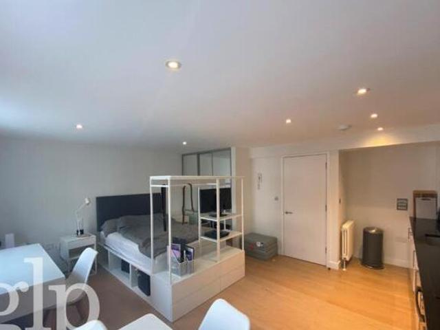 House for rent in Lyons, Greater London