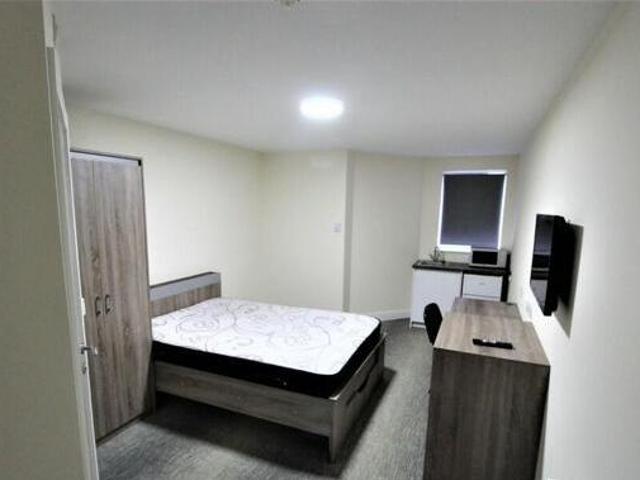 House for rent in Ball Hill District Centre, Coventry