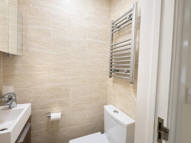Studio for rent in Kensington, Calderstones