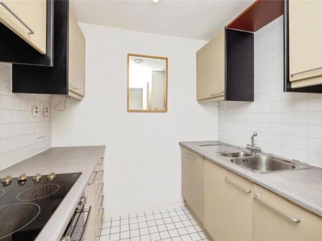 Studio for rent in Cat Hill