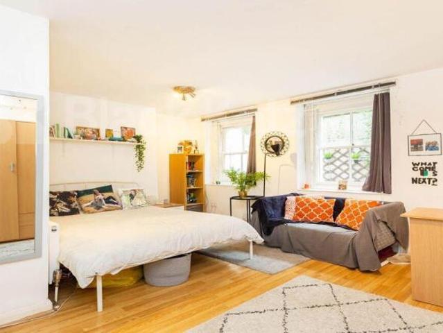 Flat for rent in Camden Town, Isle Of Man