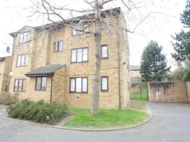 Flat for rent in Monks Orchard, Kent
