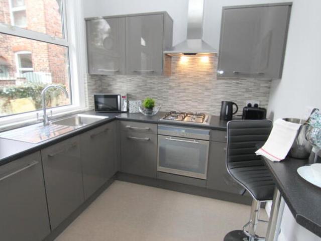 Studio for rent in Droylsden, Tameside