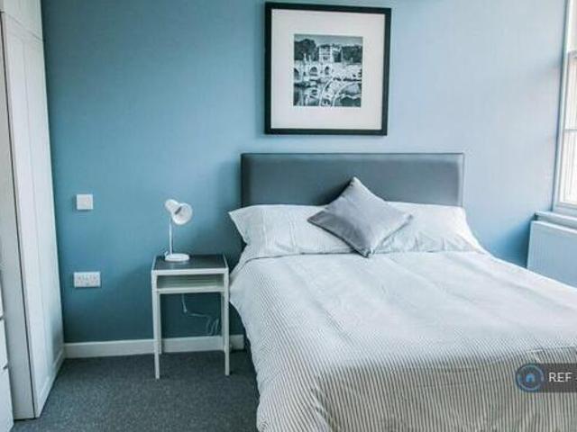 House for rent in Dixons Green, West Midlands