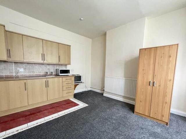 House for rent in Netherton, West Midlands