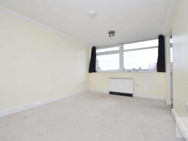Studio for rent in Earlham Rise, East Bank