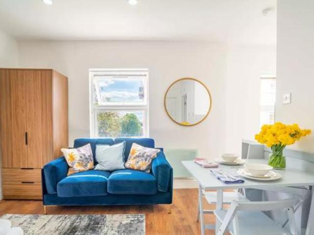 House for rent in Lyons, Greater London