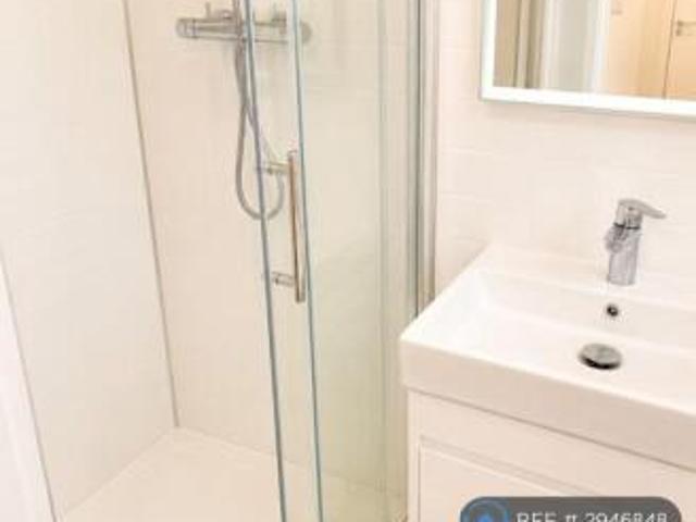 Studio for rent in Edgware, Greater London