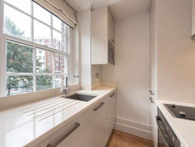 Studio for rent in Edgware, Greater London