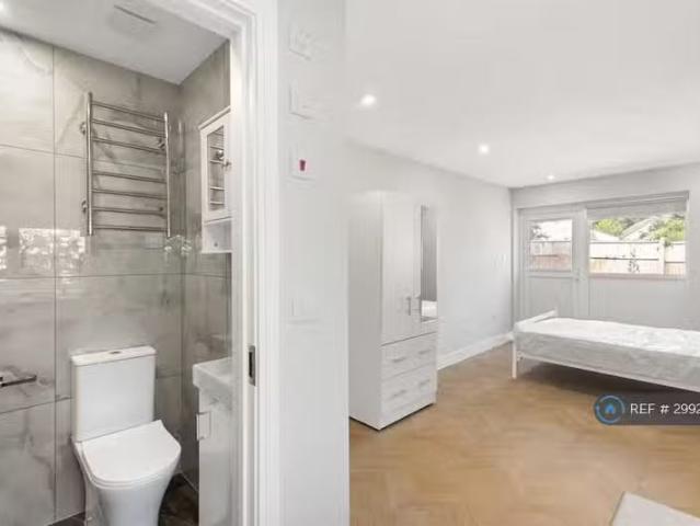 House for rent in Malden Rushett, Greater London