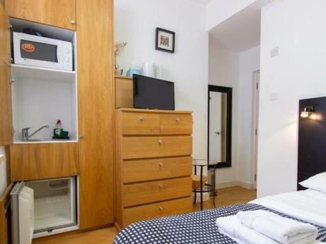 House for rent in Lyons, Greater London