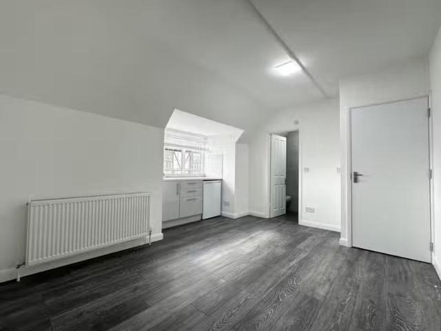 House for rent in Petts Wood, Petts Wood