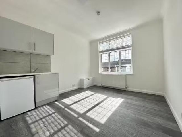 House for rent in Petts Wood, Petts Wood