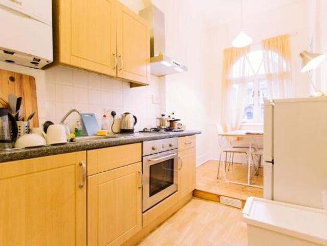 Studio for rent in Cat Hill