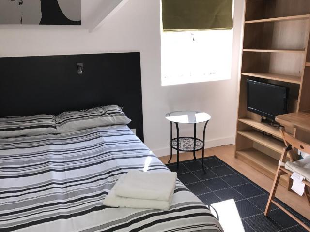 Studio for rent in Hampstead