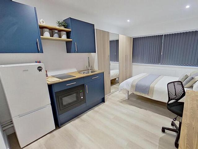 Studio for rent in Potters Corner, East Midlands