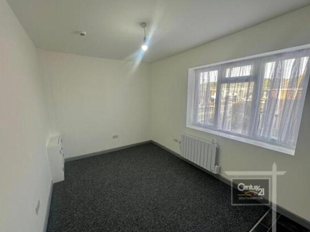 Studio for rent in Bitterne, Southampton