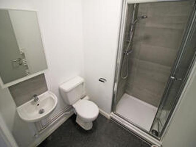 Studio for rent in Long Man, Cross In Hand