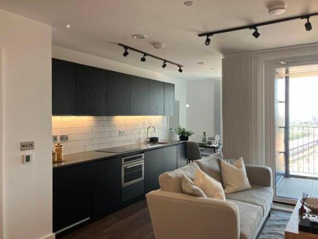 Flat for rent in Cat Hill