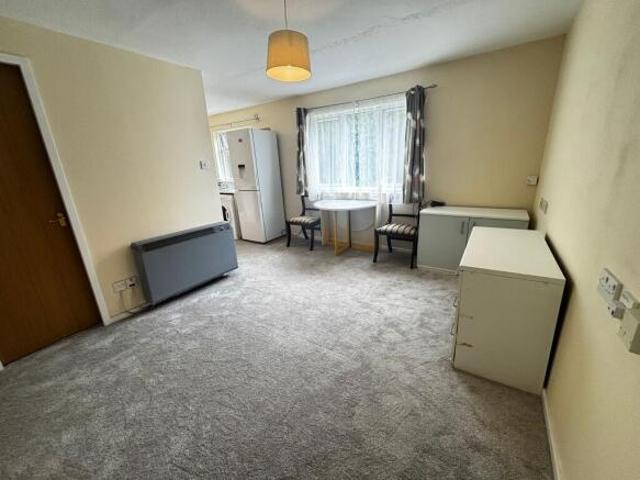 Studio for rent in Priest Down, Hampshire