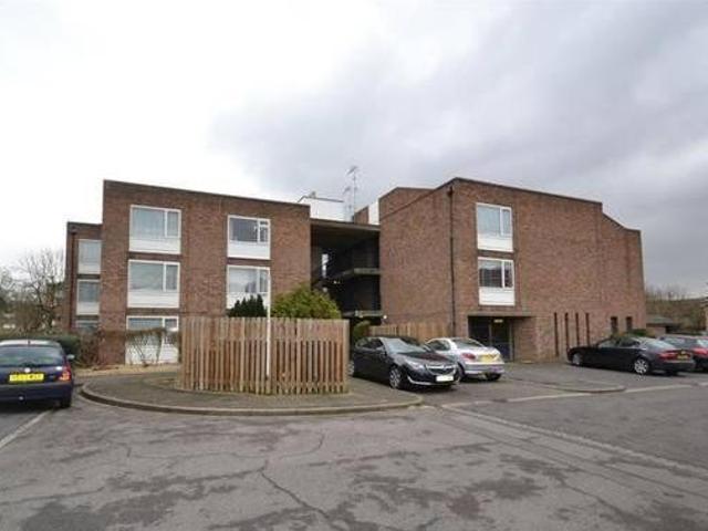 House for rent in Surrey
