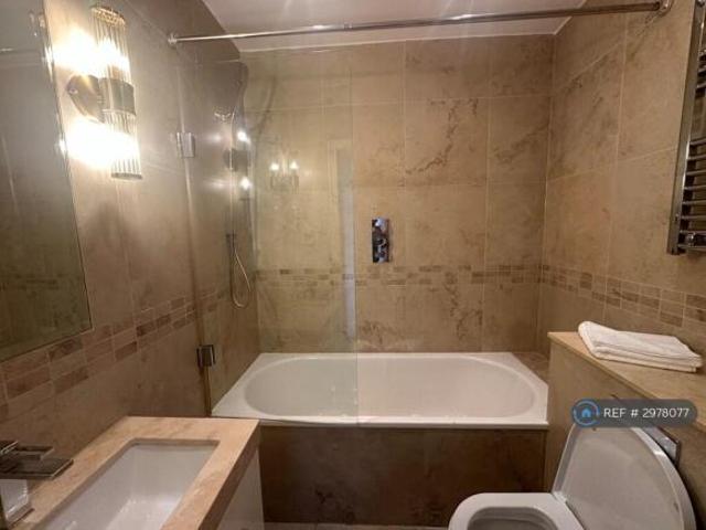 Studio for rent in Cat Hill