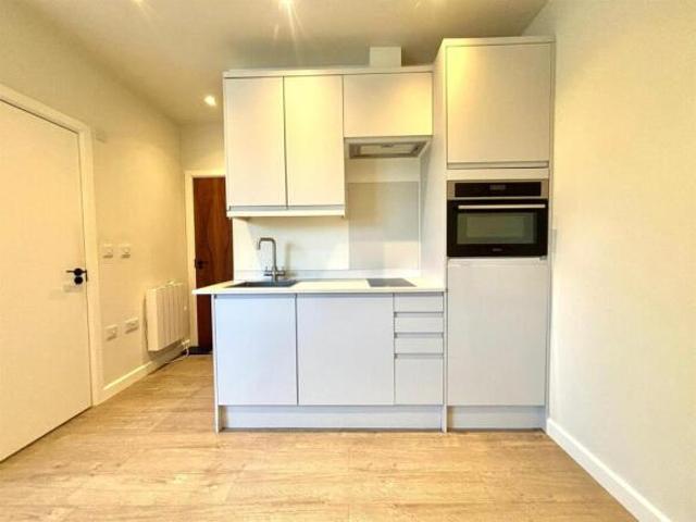 Studio for rent in Uxbridge, Greater London