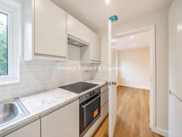 Flat for rent in Cat Hill