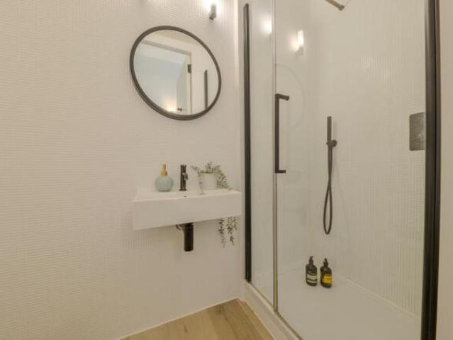 Studio for rent in Ballindoch, Scotland