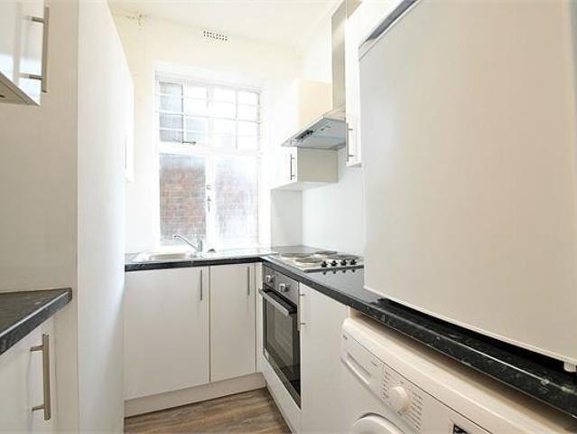 Studio for rent in Batchworth, Hertfordshire