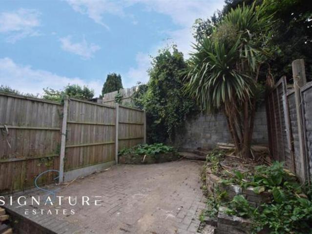 Studio for rent in North Watford, Hertfordshire