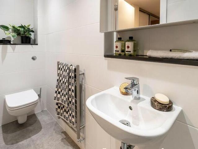 Studio for rent in Scotland