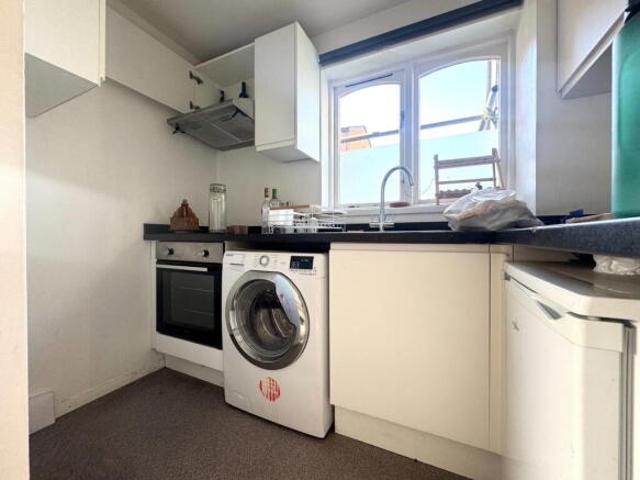 Studio for rent in Cat Hill