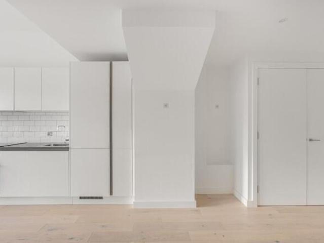Studio for rent in Cat Hill