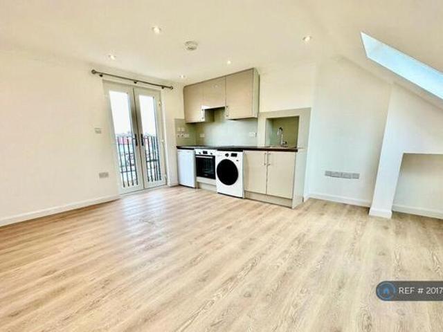 House for rent in London Borough of Ealing, Greenford
