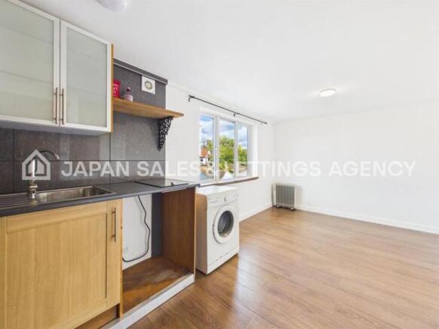 Studio for rent in Acton, Greater London