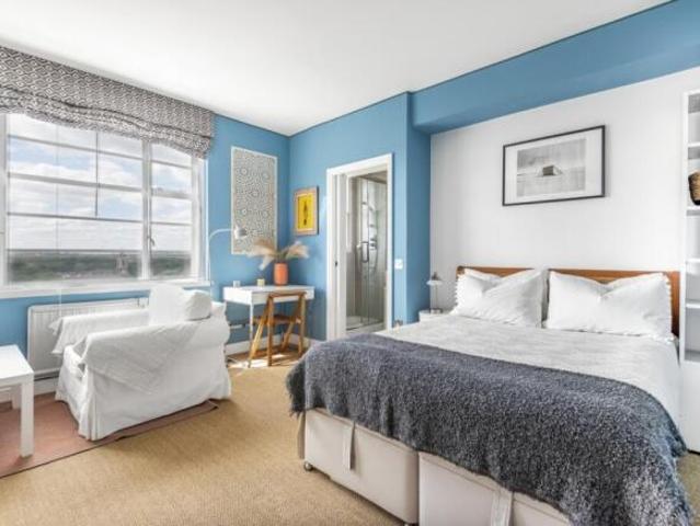 Flat for rent in Cat Hill