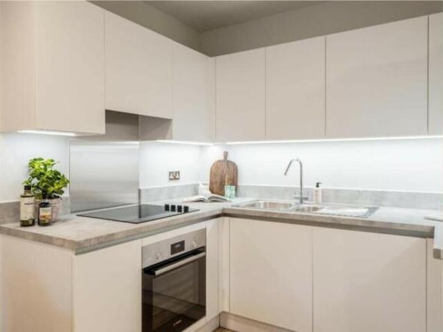 Studio for rent in Cat Hill