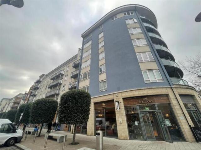 Flat for rent in Cat Hill