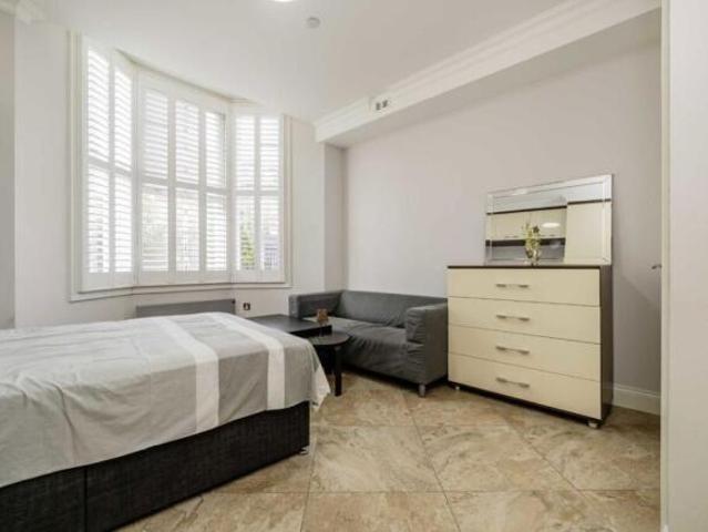 Studio for rent in Acton, Greater London