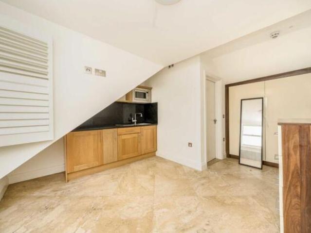 Studio for rent in Acton, Greater London