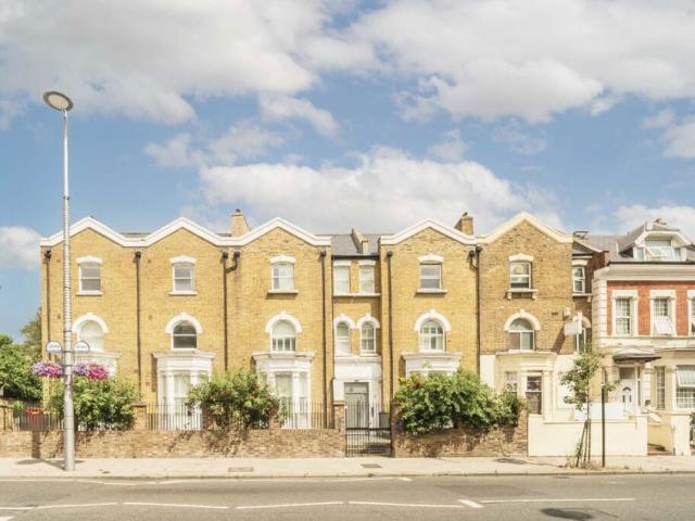 Studio for rent in Acton, Greater London