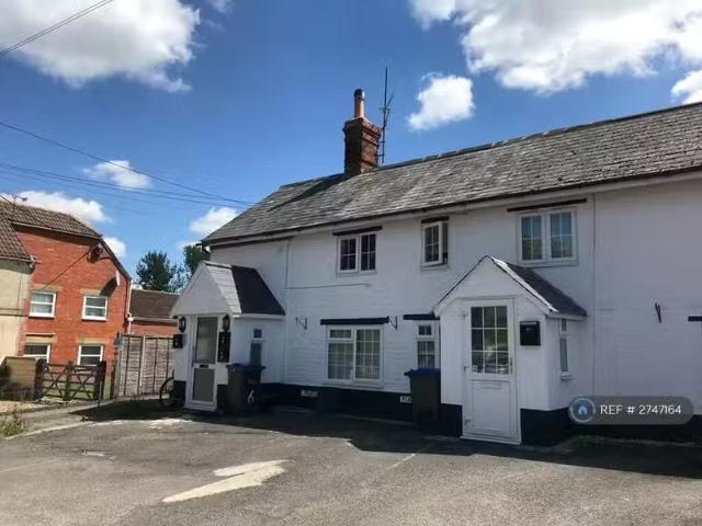 House for rent in Semington, Wiltshire