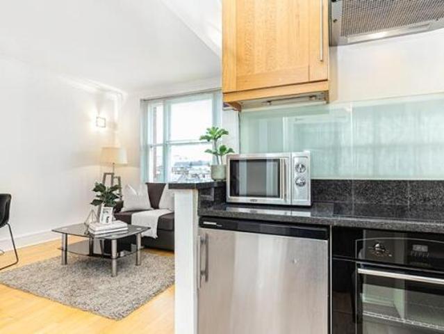 Studio for rent in Cat Hill