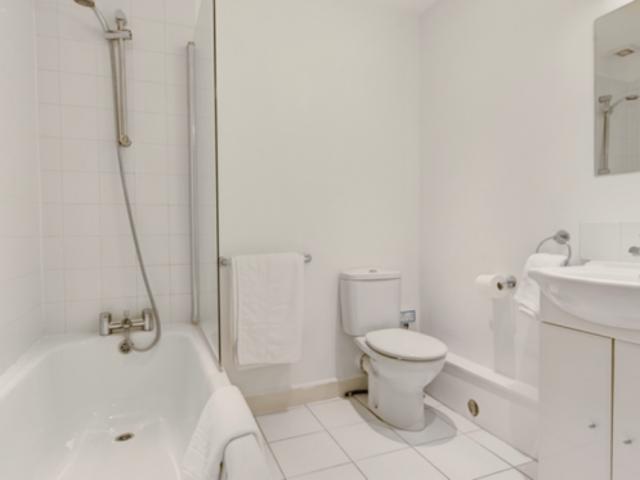 Studio for rent in Cat Hill