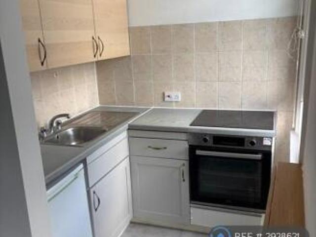 Studio for rent in Cat Hill